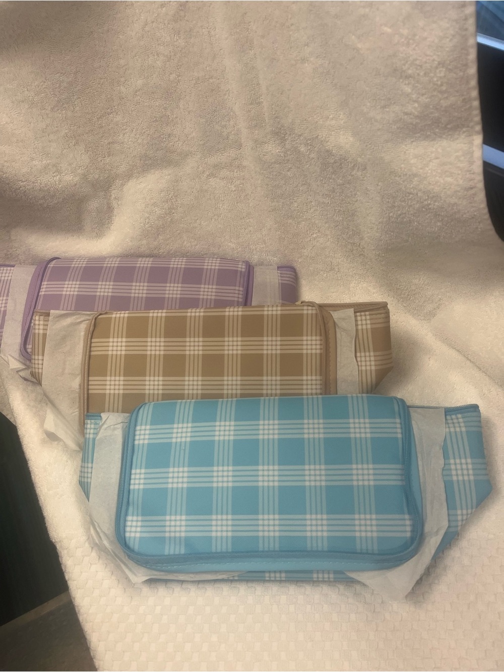 NWT, Hawaii Foodland Palaka cooler lunch bag Set of 3- Light Blue, Tan, Lavender - Picture 3 of 6